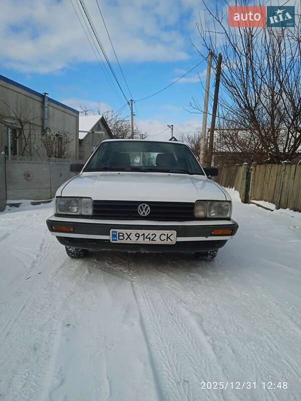 Універсал Volkswagen Passat 1987 в Дунаївцях
