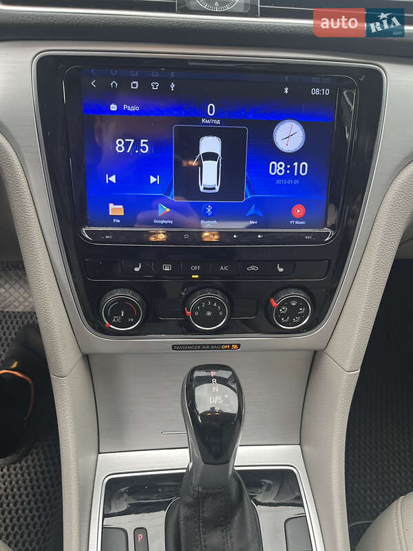 Седан Volkswagen Passat 2012 в Бердичеве