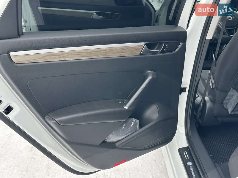 Седан Volkswagen Passat 2015 в Софиевской Борщаговке фото 19 Седан Volkswagen Passat 2015 в Софиевской Борщаговке