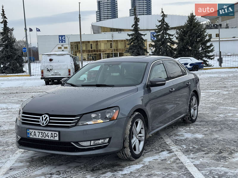 Седан Volkswagen Passat 2014 в Киеве