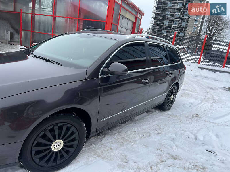 Універсал Volkswagen Passat 2005 в Львові