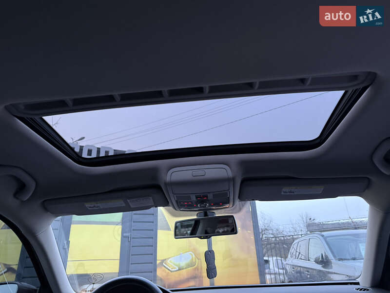 Седан Volkswagen Passat 2014 в Стрые