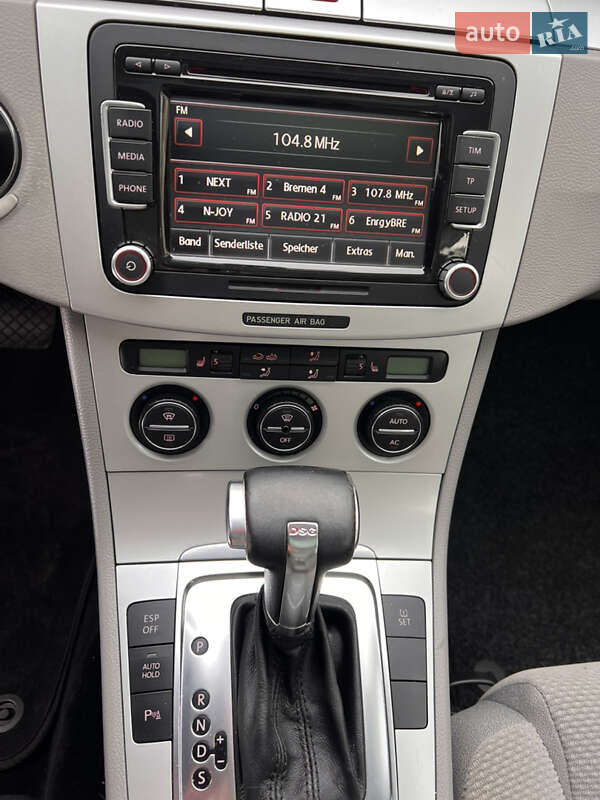 Универсал Volkswagen Passat 2009 в Луцке