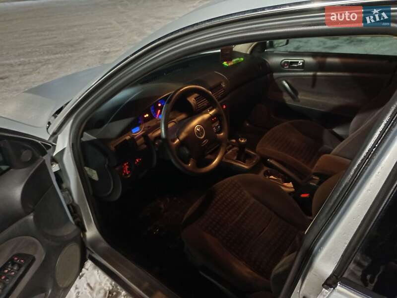 Універсал Volkswagen Passat 2001 в Підволочиську