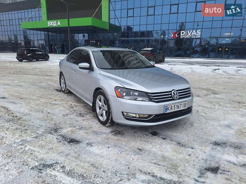 Седан Volkswagen Passat 2013 в Києві фото 14 Седан Volkswagen Passat 2013 в Києві