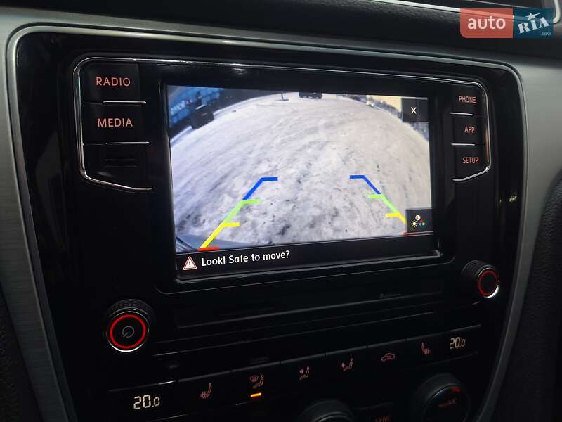 Седан Volkswagen Passat 2013 в Києві фото 23 Седан Volkswagen Passat 2013 в Києві