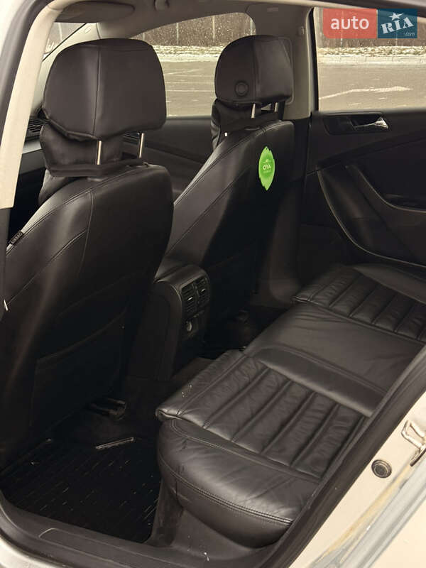 Седан Volkswagen Passat 2005 в Черновцах