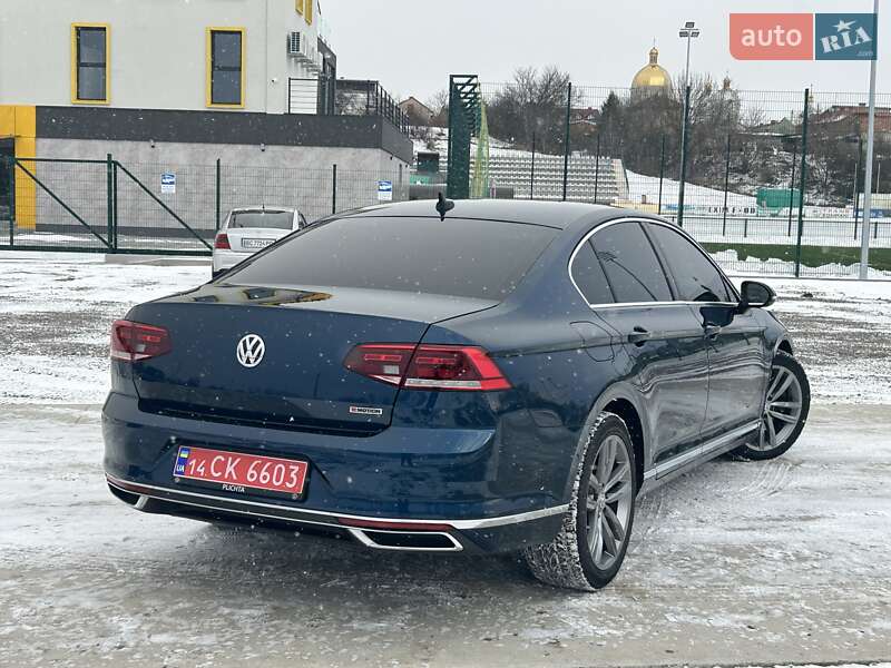 Седан Volkswagen Passat 2020 в Львові