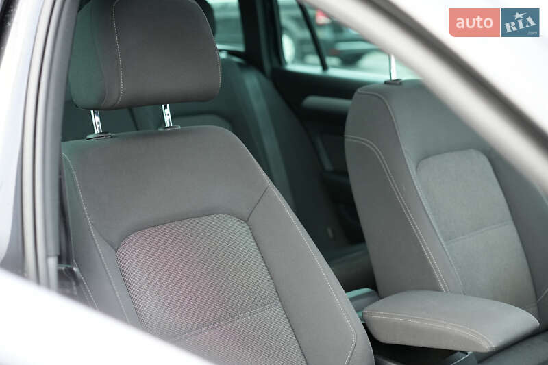 Универсал Volkswagen Passat 2019 в Николаеве фото 20 Универсал Volkswagen Passat 2019 в Николаеве