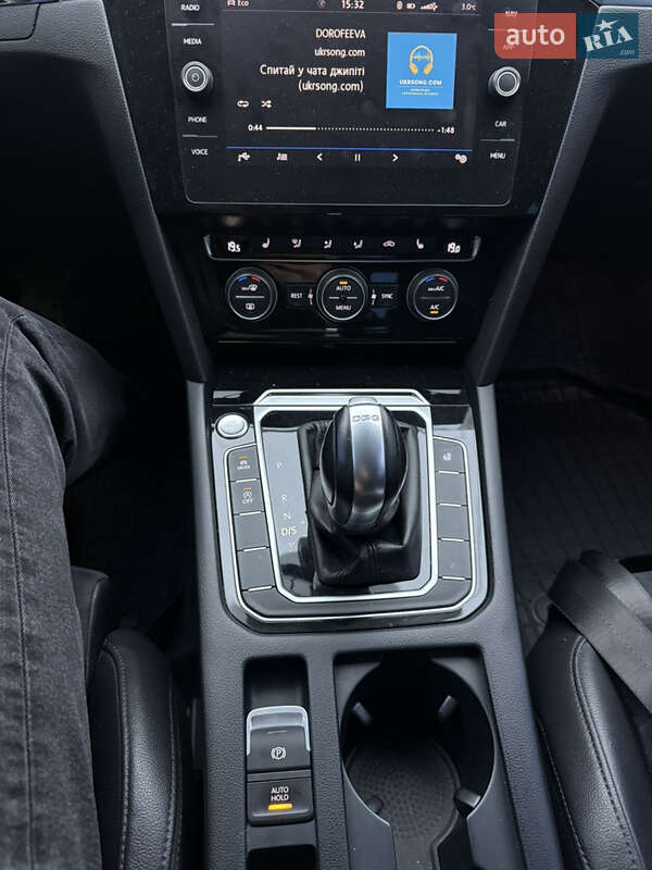 Седан Volkswagen Passat 2018 в Киеве