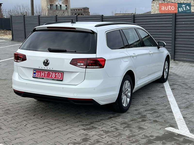 Универсал Volkswagen Passat 2021 в Дубно