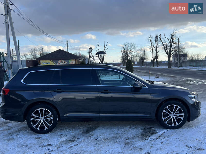 Універсал Volkswagen Passat 2019 в Лопатині