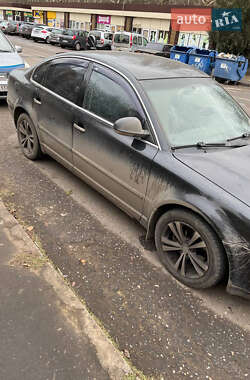 Седан Volkswagen Passat 2004 в Одессе