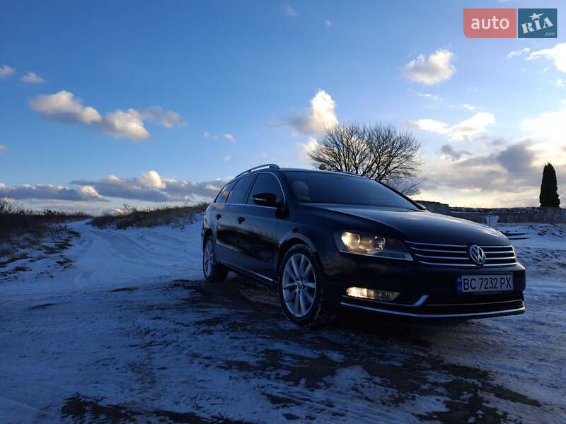 Універсал Volkswagen Passat 2011 в Львові фото 2 Універсал Volkswagen Passat 2011 в Львові
