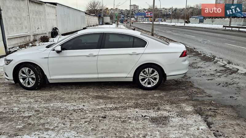 Седан Volkswagen Passat 2018 в Броварах