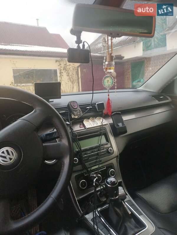 Універсал Volkswagen Passat 2010 в Львові