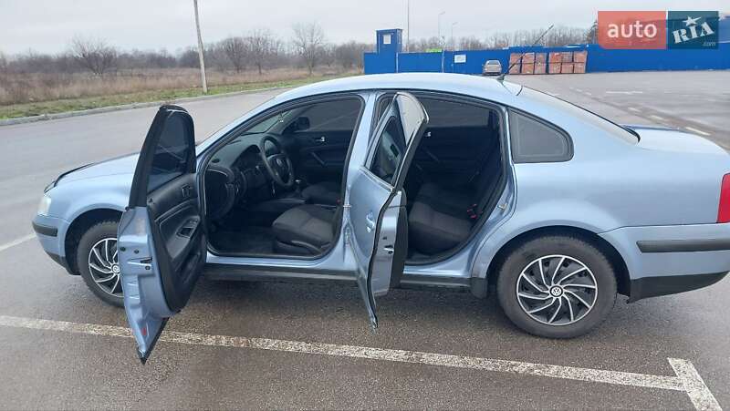 Седан Volkswagen Passat 2000 в Кропивницком фото 3 Седан Volkswagen Passat 2000 в Кропивницком