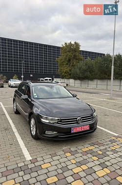Универсал Volkswagen Passat 2020 в Луцке
