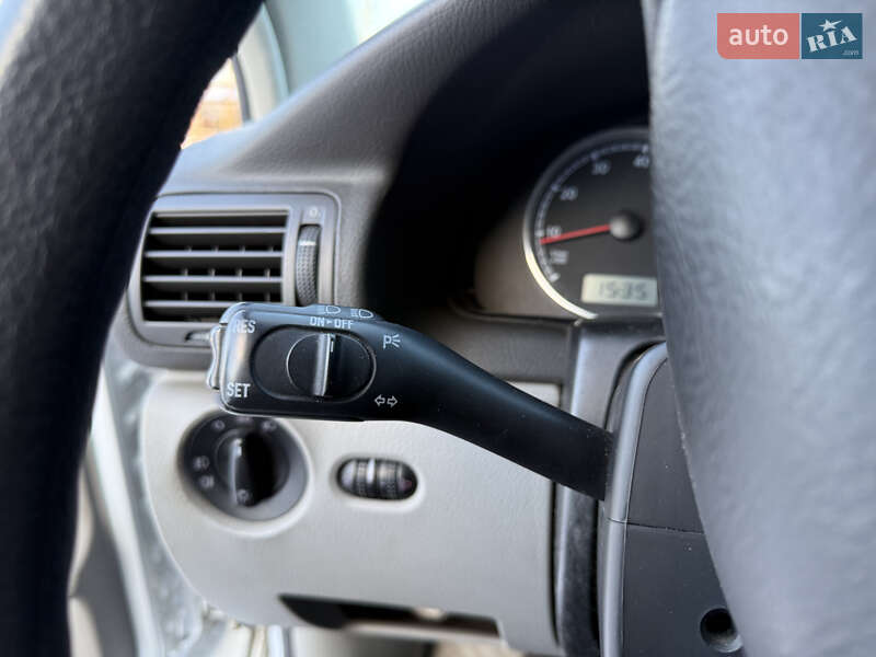 Універсал Volkswagen Passat 2003 в Тернополі