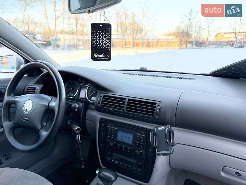 Універсал Volkswagen Passat 2003 в Тернополі