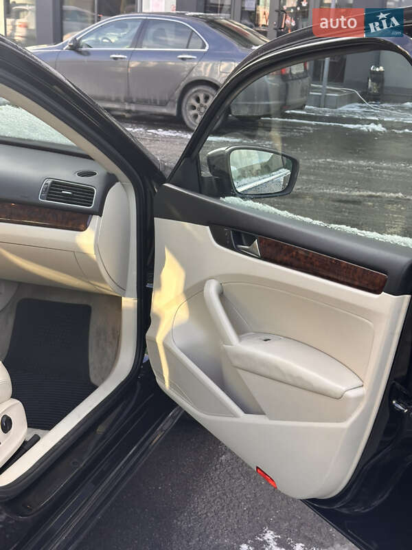 Седан Volkswagen Passat 2013 в Борисполе