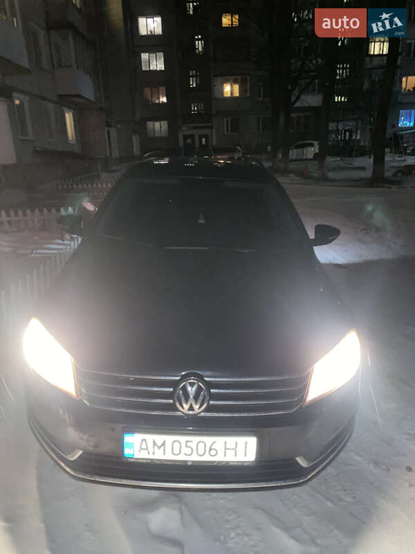 Универсал Volkswagen Passat 2010 в Овруче
