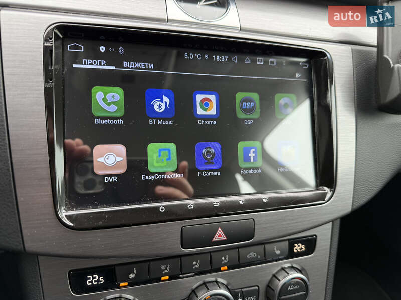 Универсал Volkswagen Passat 2012 в Киеве