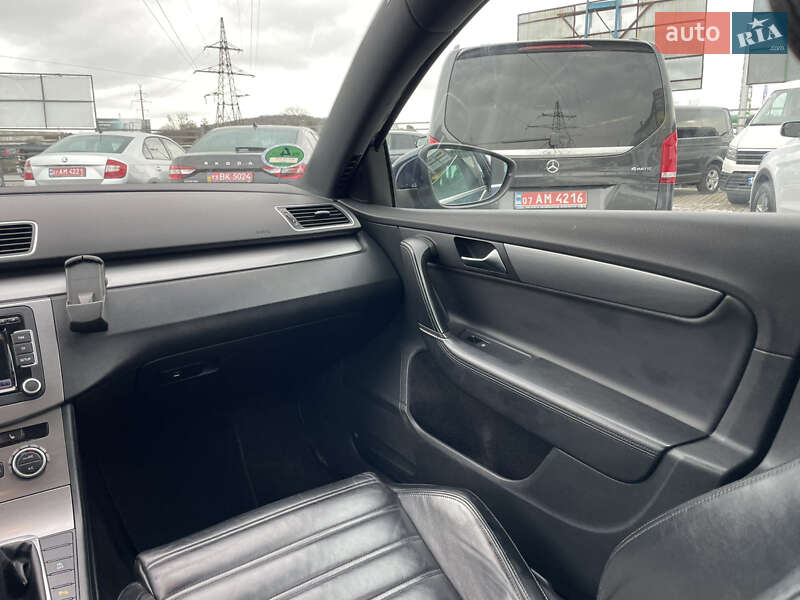 Универсал Volkswagen Passat 2013 в Мукачево