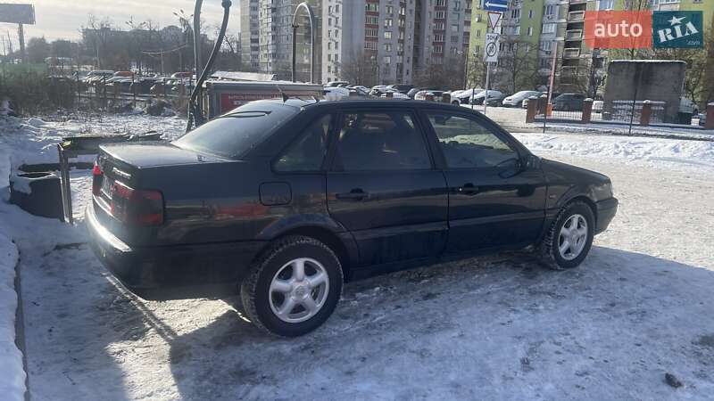 Седан Volkswagen Passat 1995 в Киеве фото 6 Седан Volkswagen Passat 1995 в Киеве