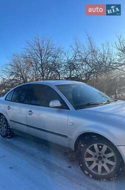 Седан Volkswagen Passat 1997 в Барановке