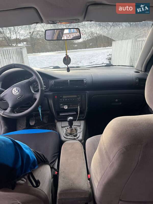 Седан Volkswagen Passat 1997 в Барановке