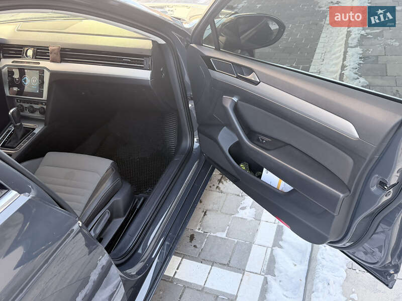 Універсал Volkswagen Passat 2017 в Києві