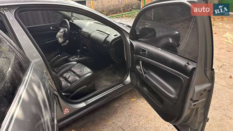 Универсал Volkswagen Passat 2003 в Болграде