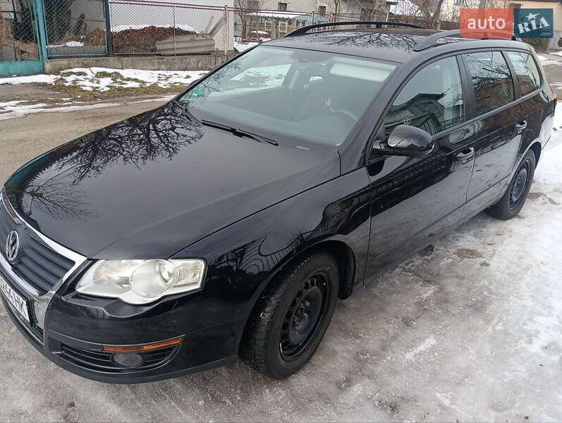 Универсал Volkswagen Passat 2008 в Надворной