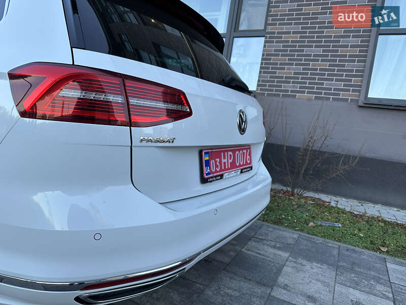 Універсал Volkswagen Passat 2017 в Львові