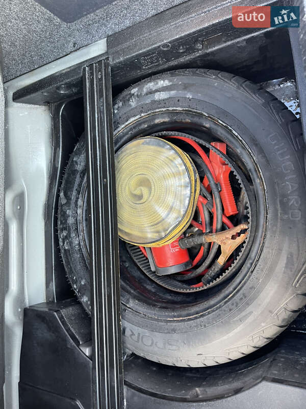 Седан Volkswagen Passat 2005 в Турійську