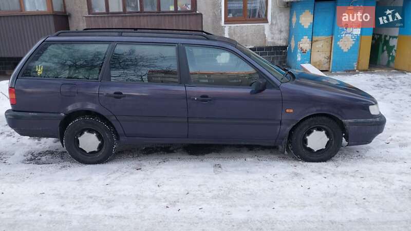 Універсал Volkswagen Passat 1996 в Славуті