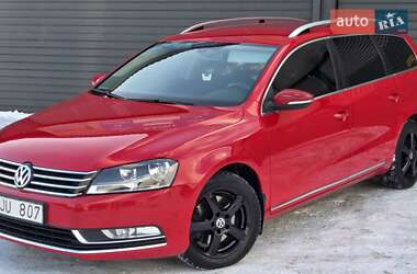 Універсал Volkswagen Passat 2013 в Радивиліві
