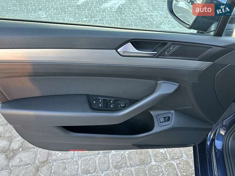 Универсал Volkswagen Passat 2015 в Козове