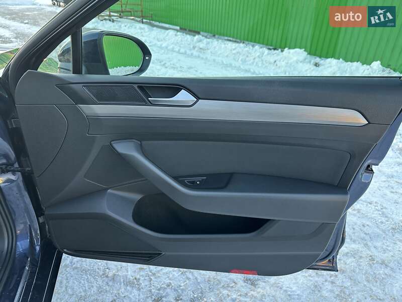 Универсал Volkswagen Passat 2015 в Козове