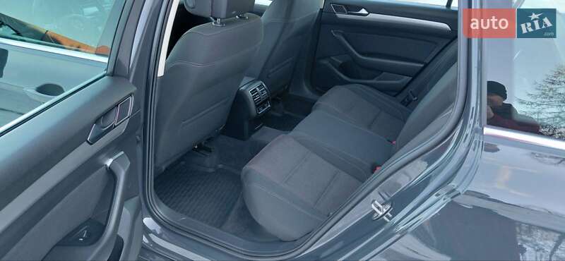 Універсал Volkswagen Passat 2017 в Новому Розділі