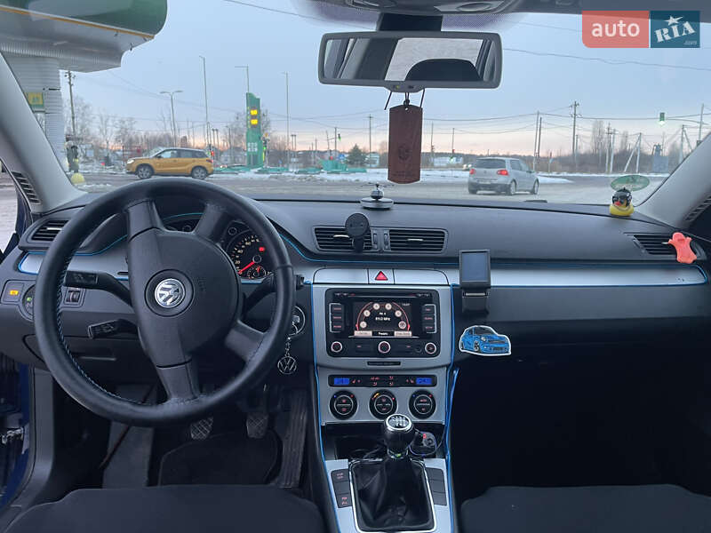 Универсал Volkswagen Passat 2009 в Коростене