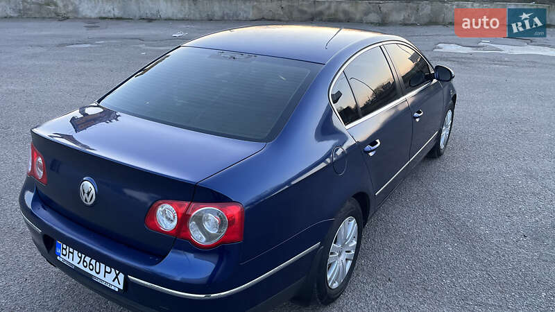 Седан Volkswagen Passat 2005 в Одессе
