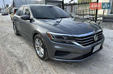 Седан Volkswagen Passat 2020 в Коростышеве
