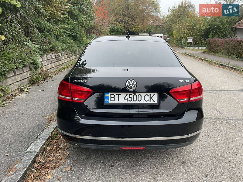 Седан Volkswagen Passat 2013 в Новояворівську