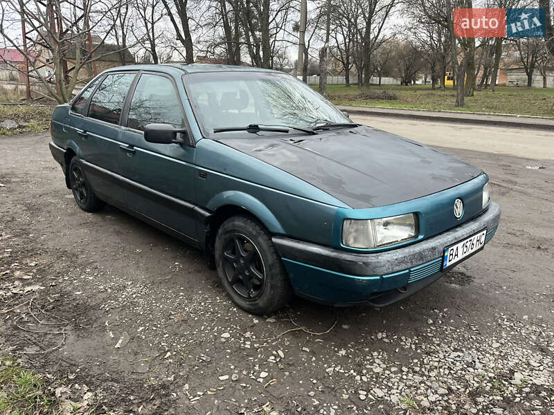 Седан Volkswagen Passat 1989 в Знам'янці
