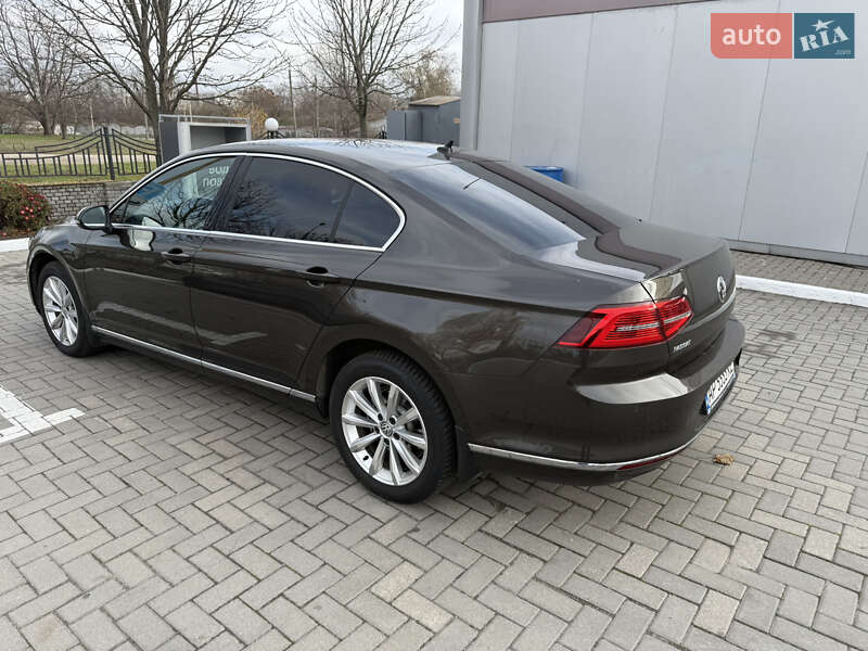 Седан Volkswagen Passat 2017 в Запоріжжі