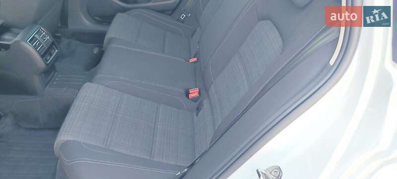 Універсал Volkswagen Passat 2017 в Вишгороді