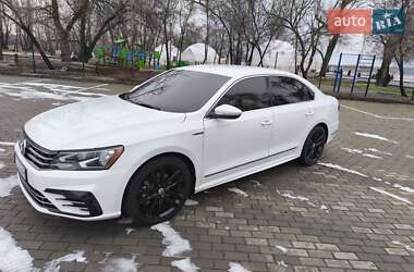 Седан Volkswagen Passat 2016 в Запоріжжі
