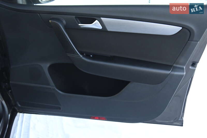 Универсал Volkswagen Passat 2012 в Бердичеве фото 35 Универсал Volkswagen Passat 2012 в Бердичеве